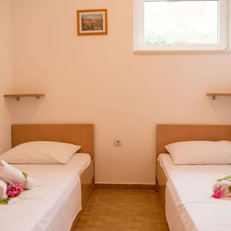 Apartment Alluring Holiday In Pako Tane With Swimming Pool Pakostane